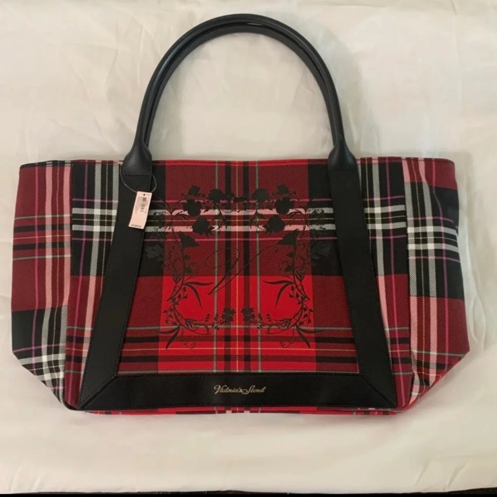 Victoria’s Secret holiday tote 2020 NWT